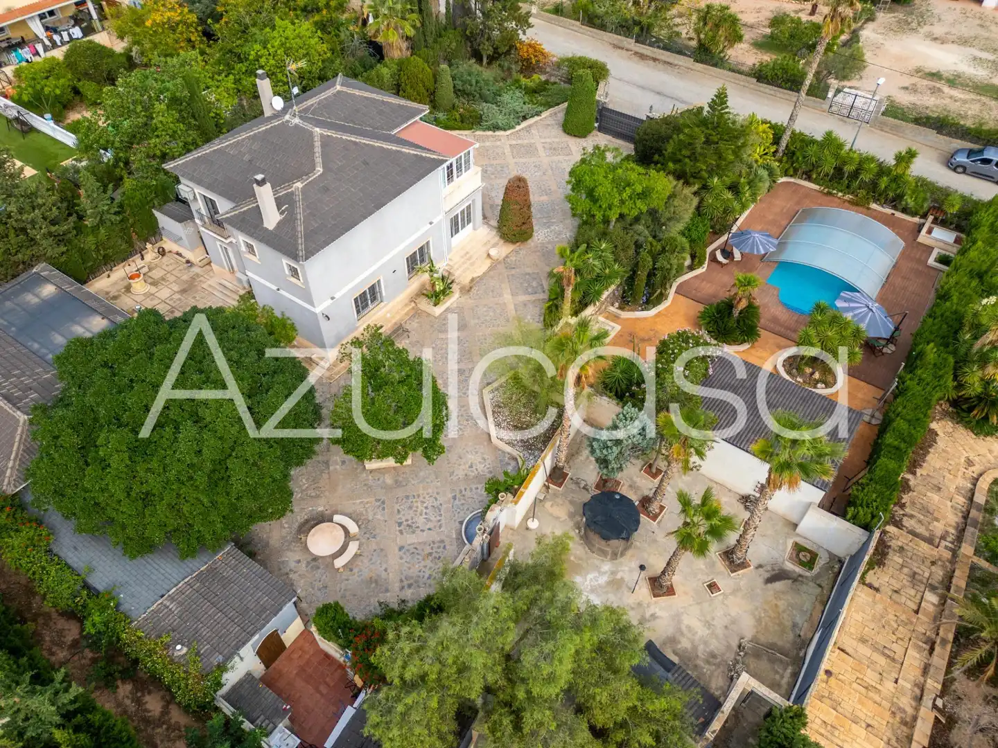 Vista exterior de Casa o xalet en venda en Alicante / Alacant amb Aire condicionat, Jardí privat i Terrassa