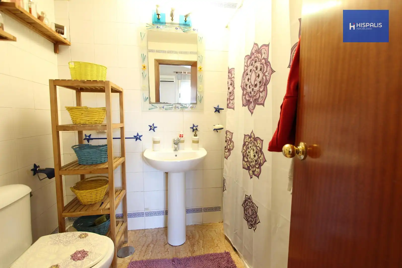 Bathroom of Flat for sale in Sevilla  with Air Conditioner, Heating and Terrace
