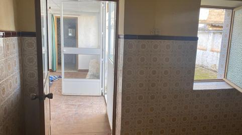 Foto 5 de Casa adosada en venda a Marmolejo, Jaén