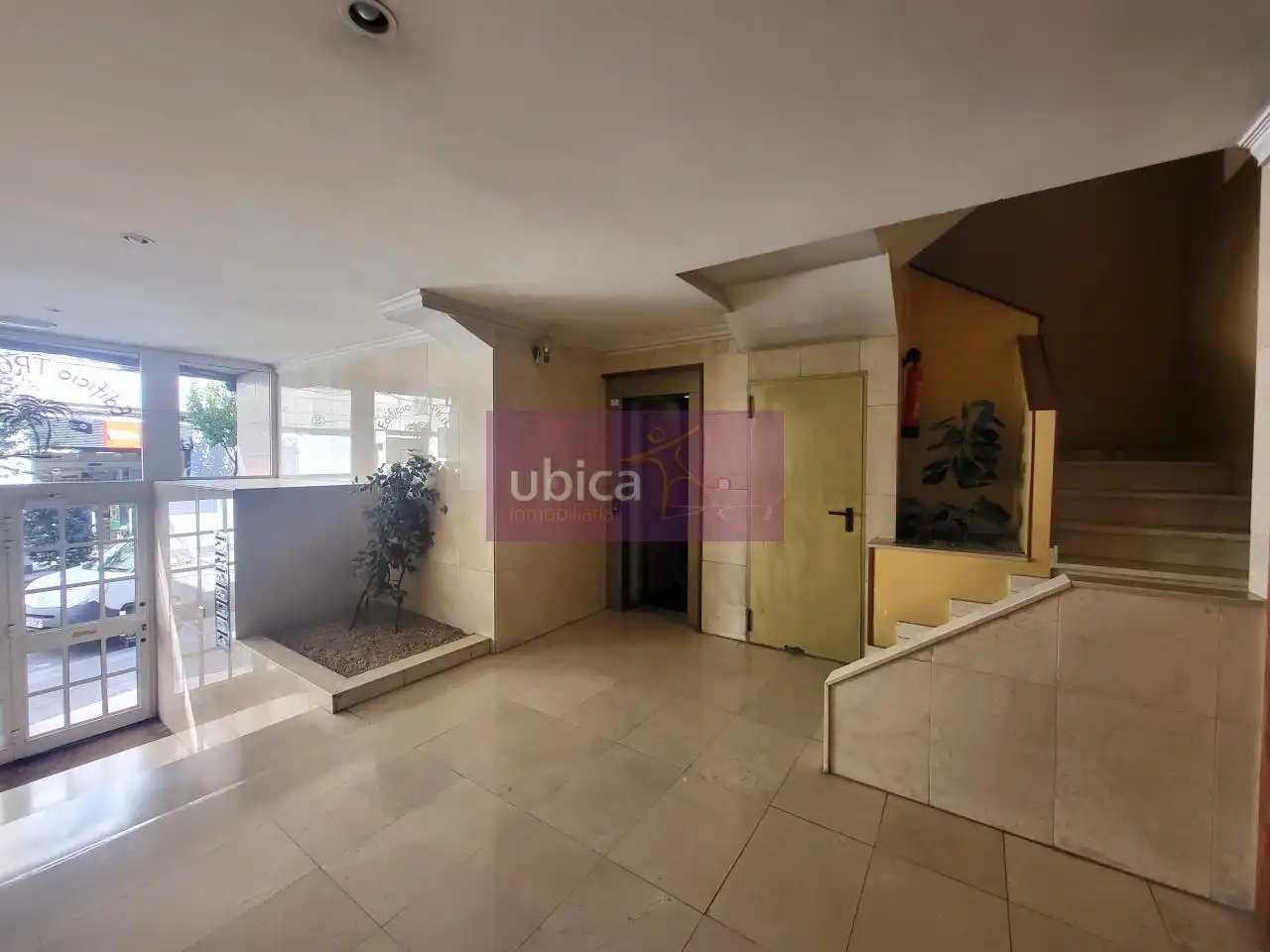 Piso en venta en Vigo  con Calefacción, Parquet y Terraza