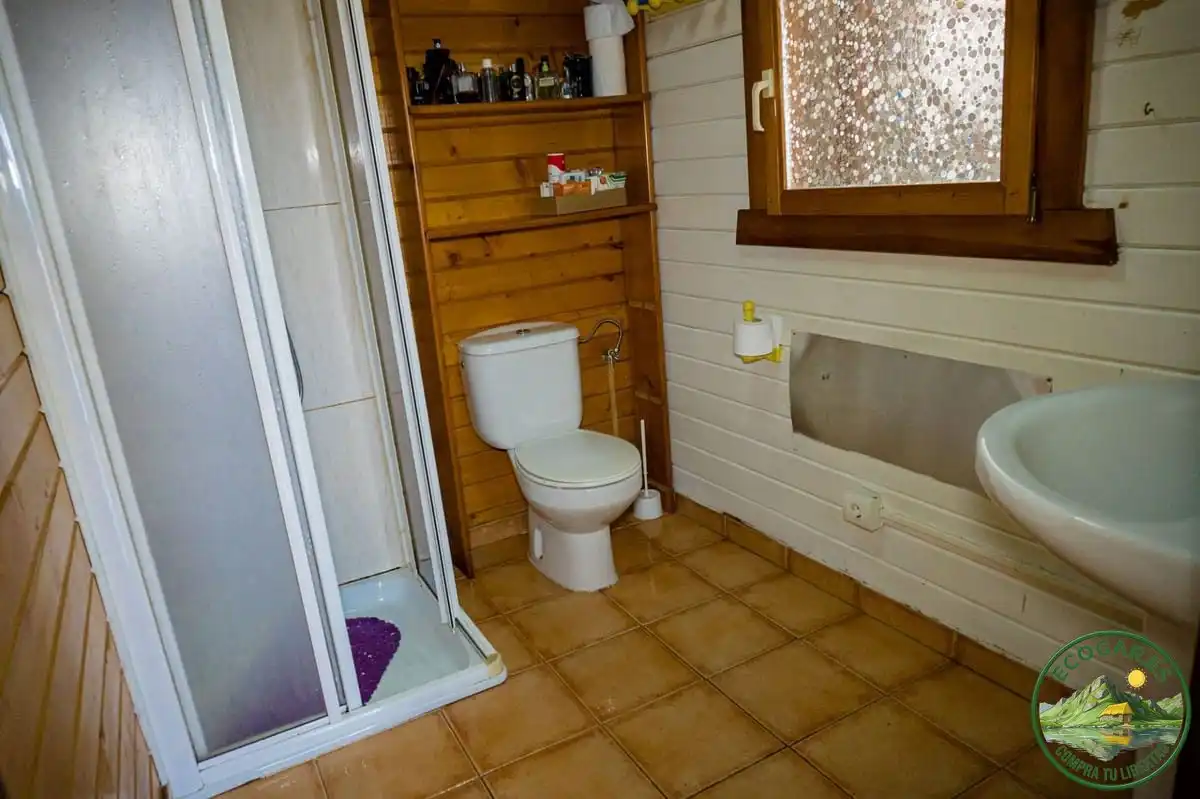 Baño de Casa o chalet en venta en Villagatón con Aire acondicionado, Calefacción y Jardín privado
