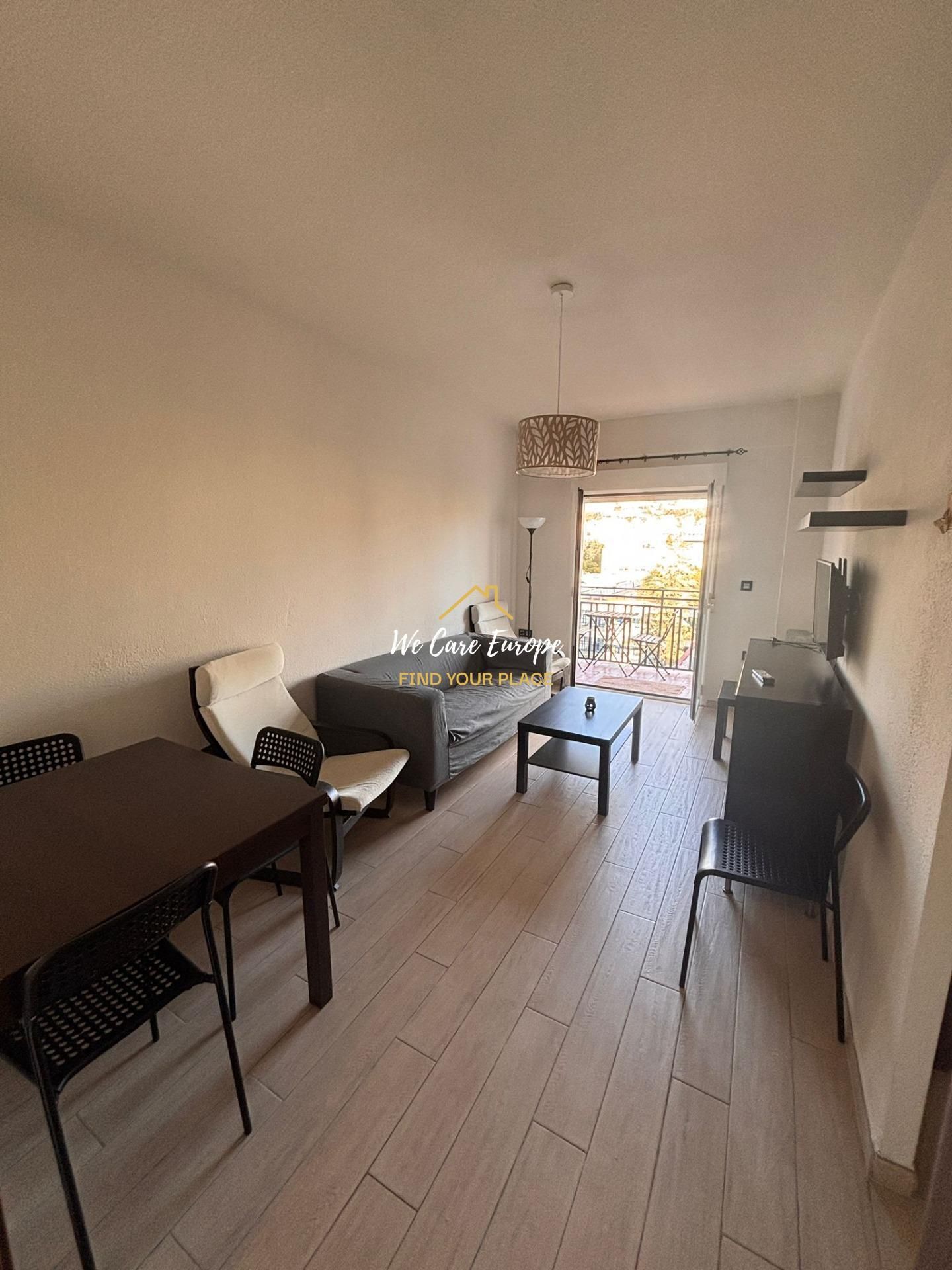 Living room of Flat to rent in  Granada Capital  with Balcony