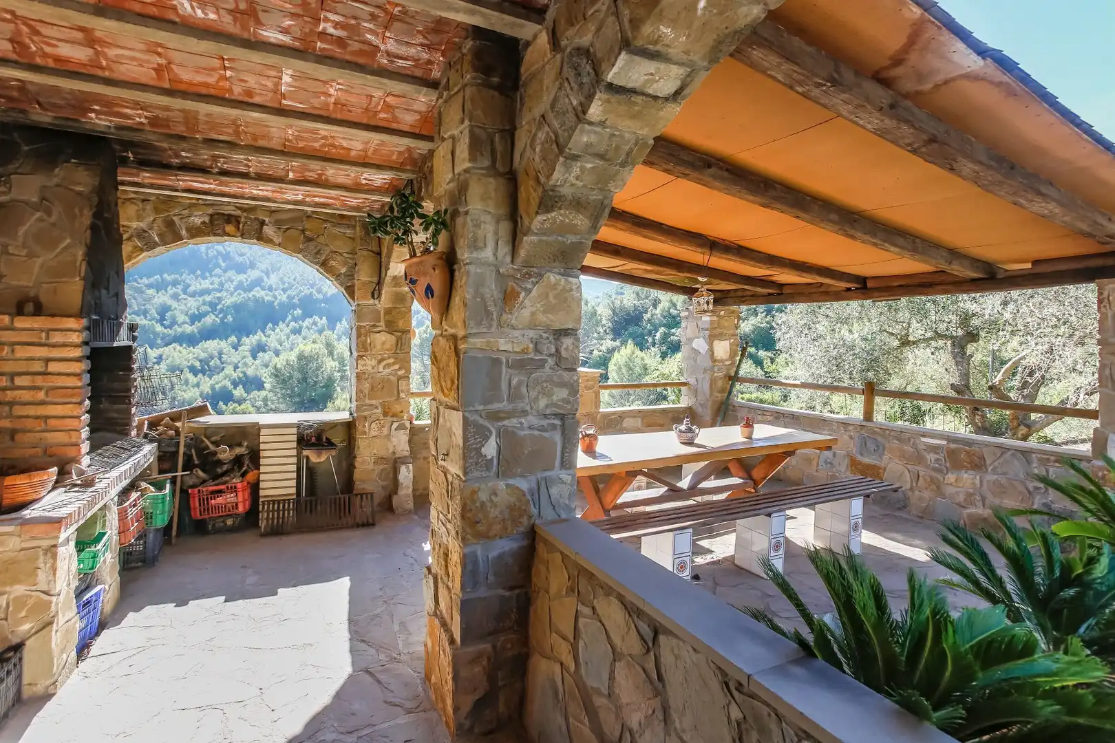 Terrasse von Country house zum Verkauf in Sant Vicenç de Castellet mit Heizung, Privatgarten und Terrasse