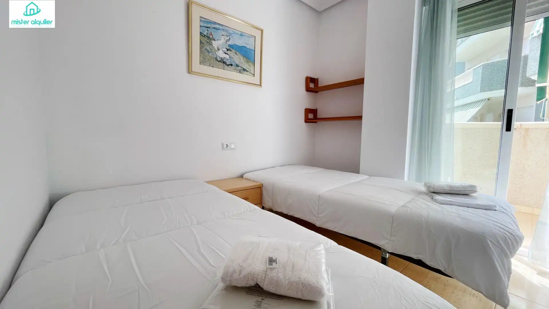 Dormitori de Apartament de lloguer en El Campello amb Aire condicionat, Calefacció i Terrassa