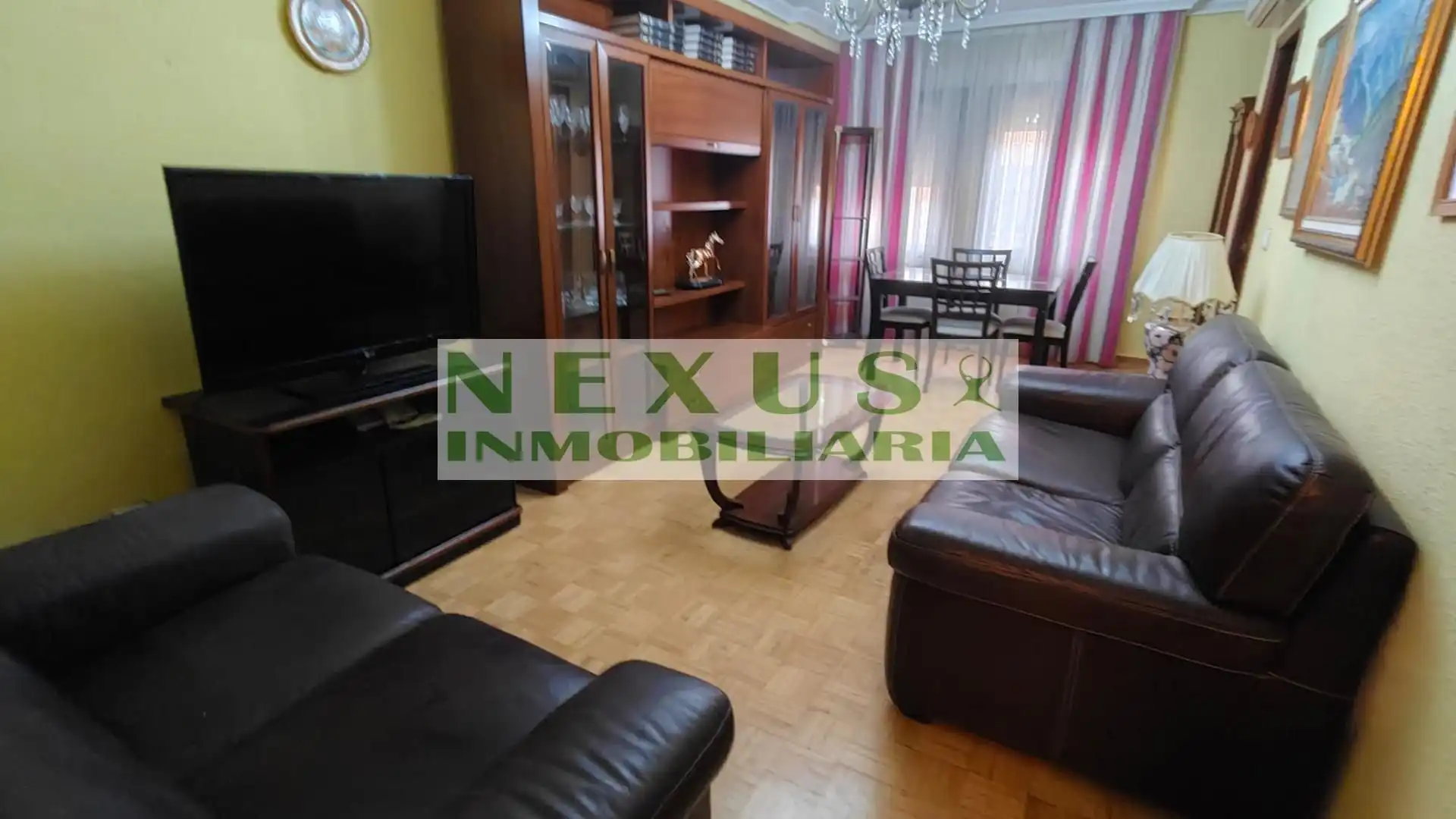 Sala d'estar de Pis de lloguer en Cáceres Capital amb Calefacció