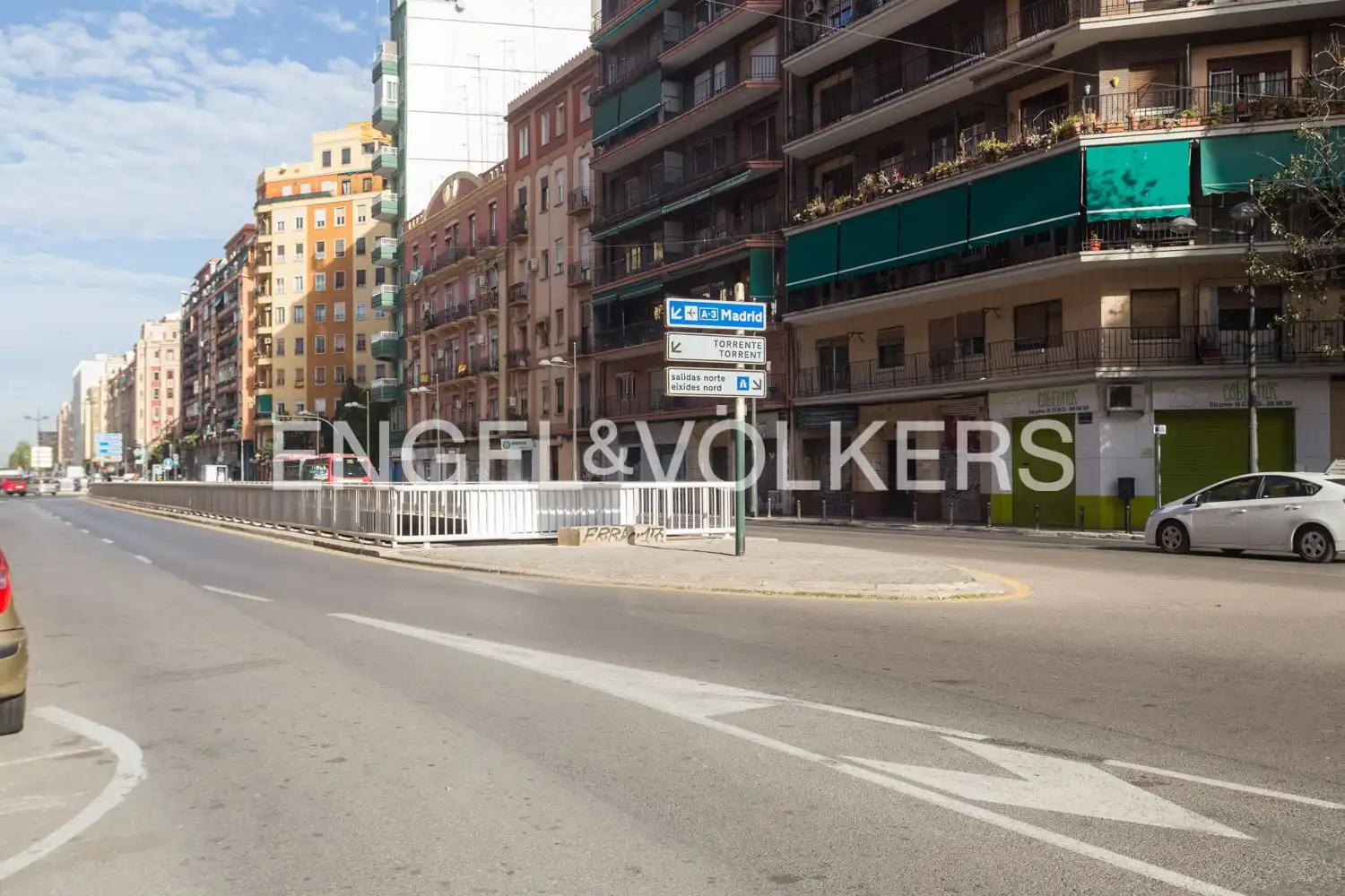 Vista exterior de Piso de alquiler en Valencia con Calefacción