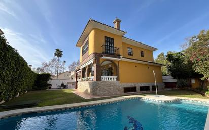 Vista exterior de Casa o xalet en venda en Málaga Capital amb Aire condicionat, Calefacció i Jardí privat