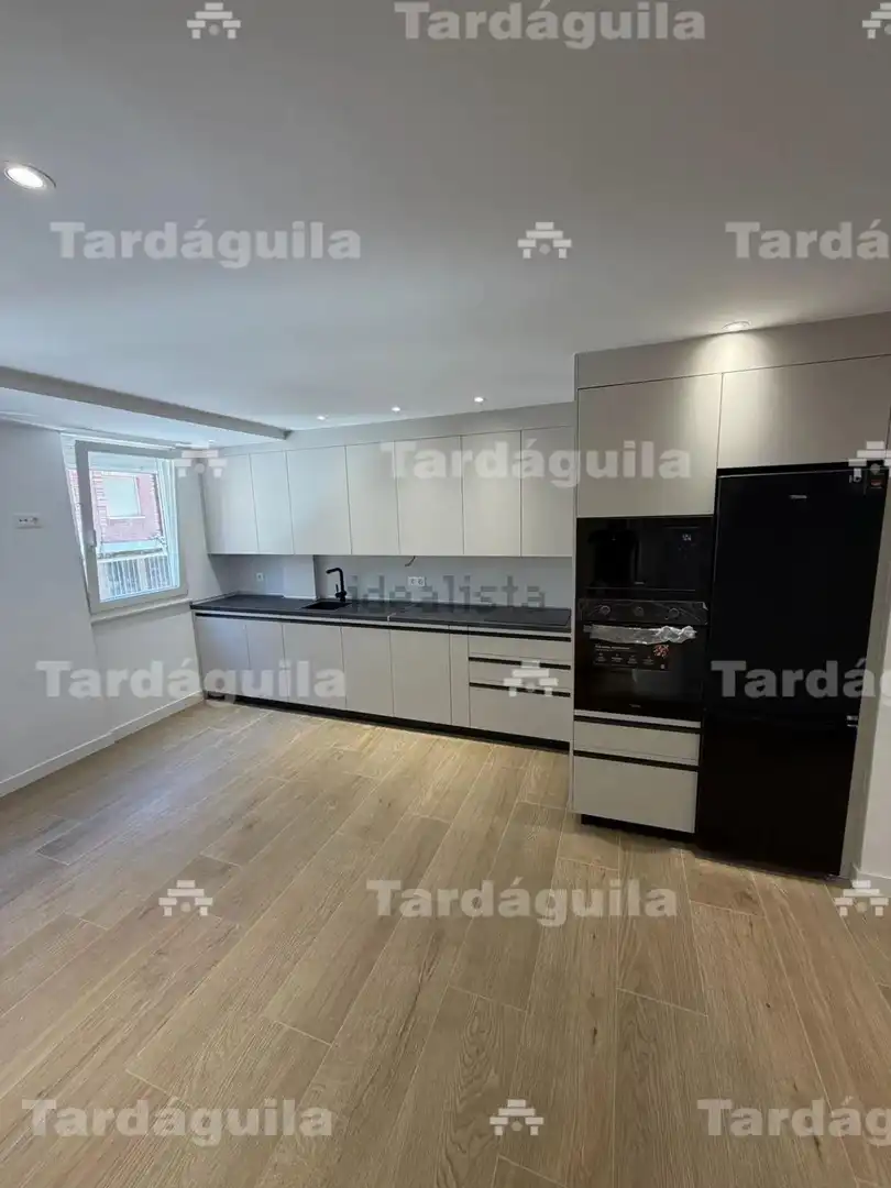 Cuina de Pis en venda en Salamanca amb Calefacció i Balcó