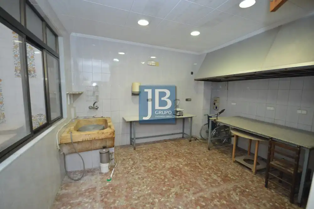 Local comercial en venda a Carrer de la Calderería, imagen 15