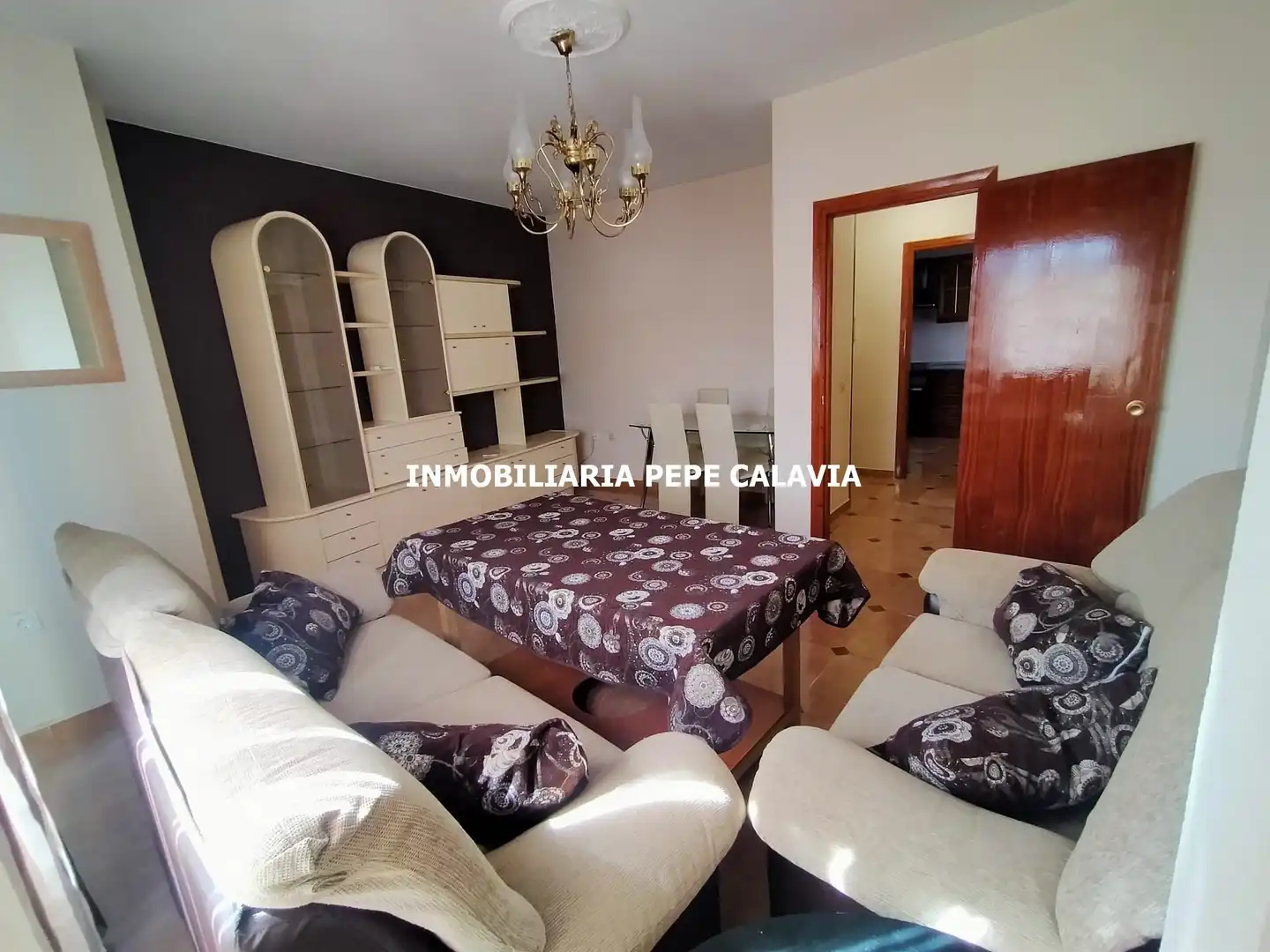 Sala d'estar de Pis en venda en Begíjar amb Aire condicionat, Terrassa i Moblat