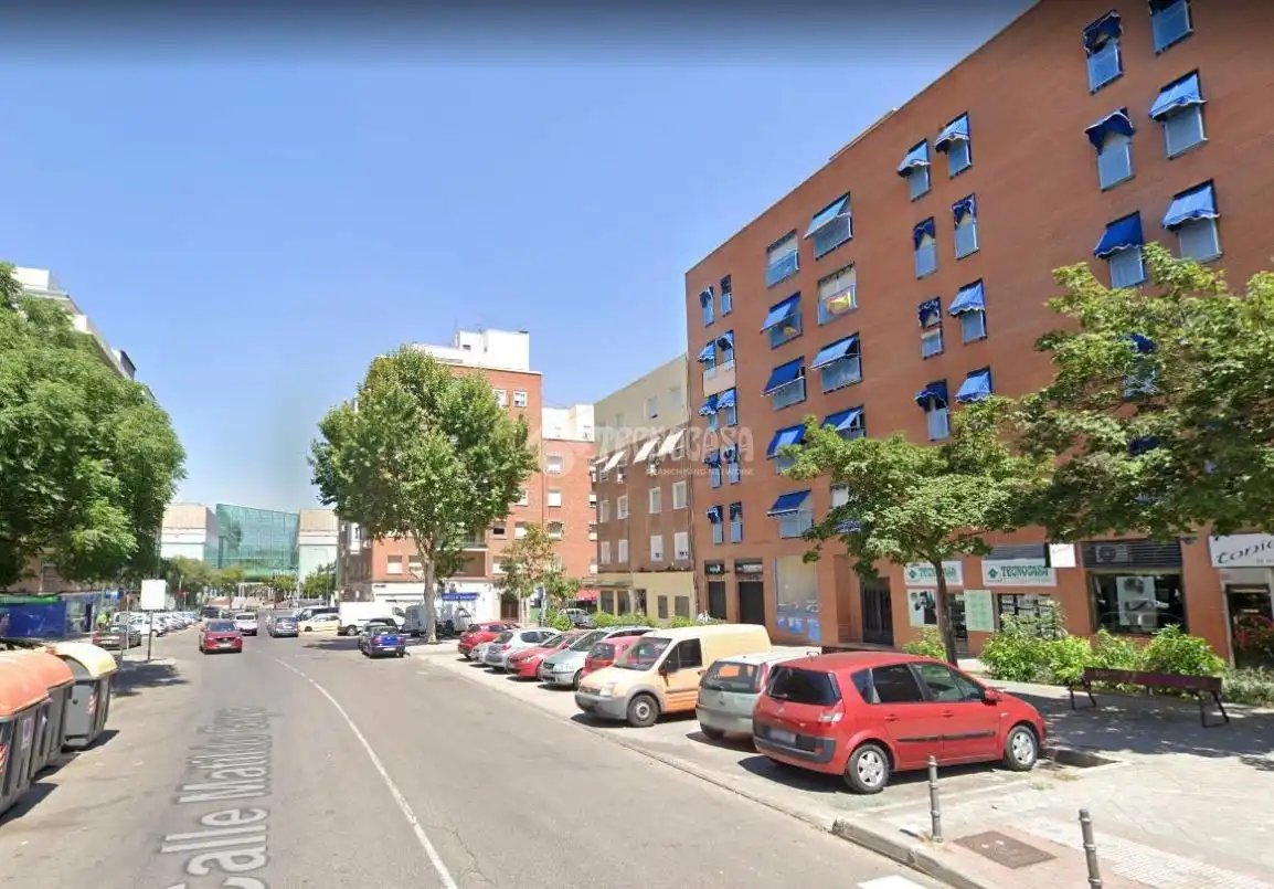 Vista exterior de Piso en venta en Madrid