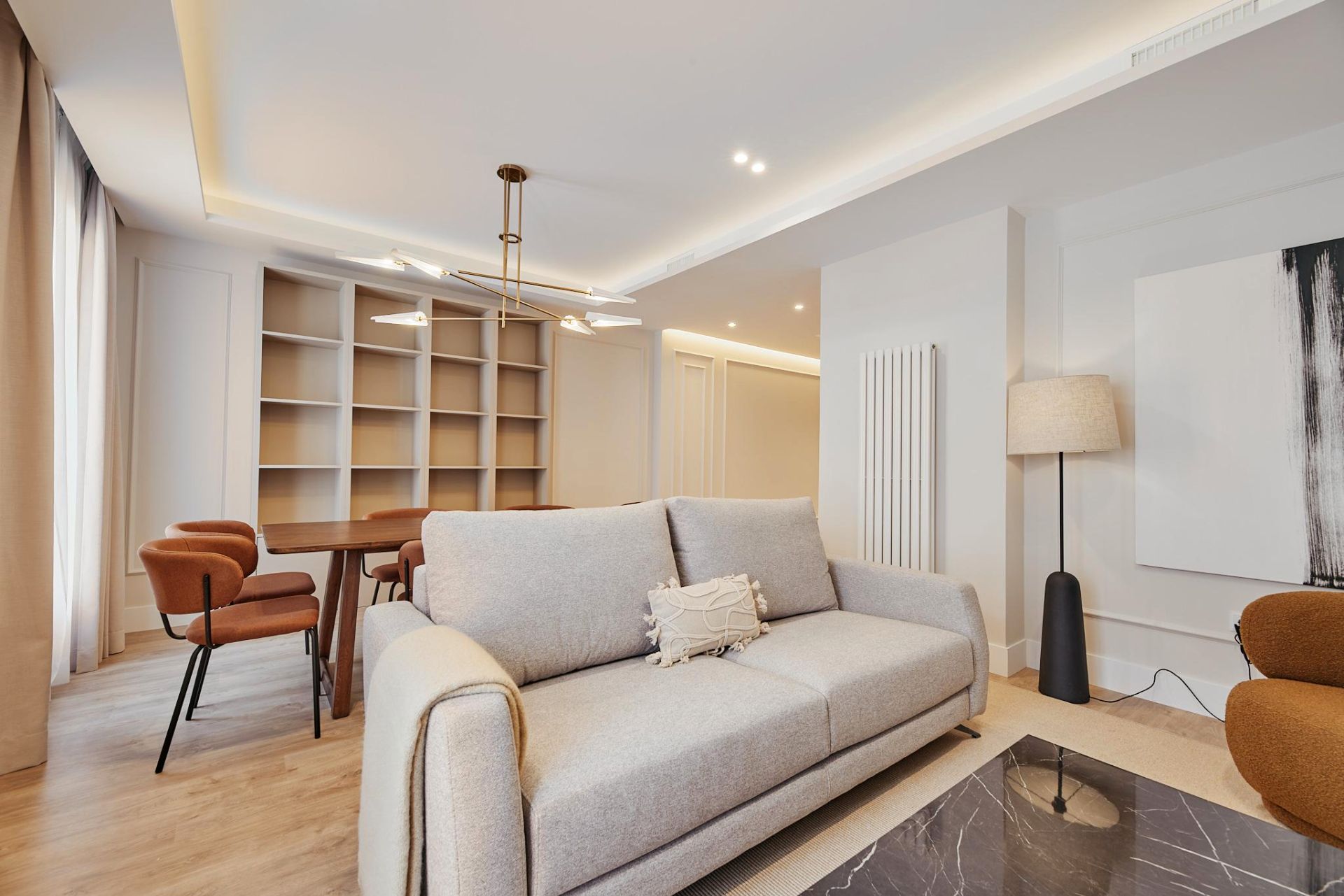 Living room of Flat for sale in  Madrid Capital  with Air Conditioner, Heating and Furnished