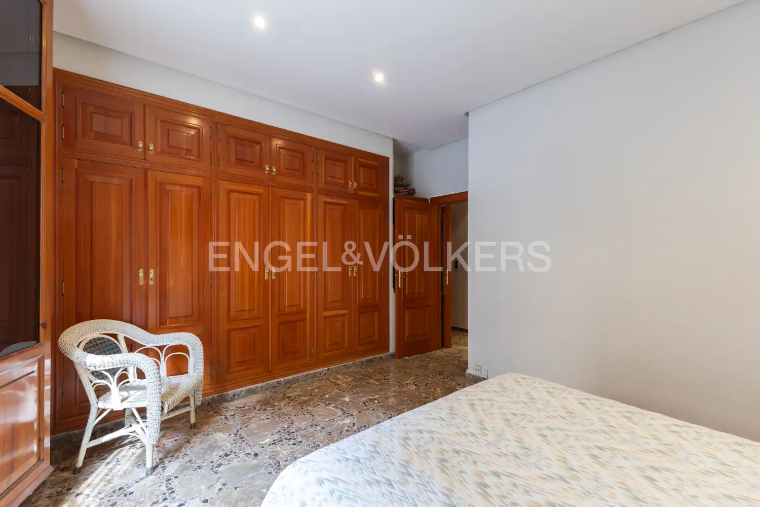 Habitación de Piso de alquiler en Carlet con Calefacción, Terraza y Trastero