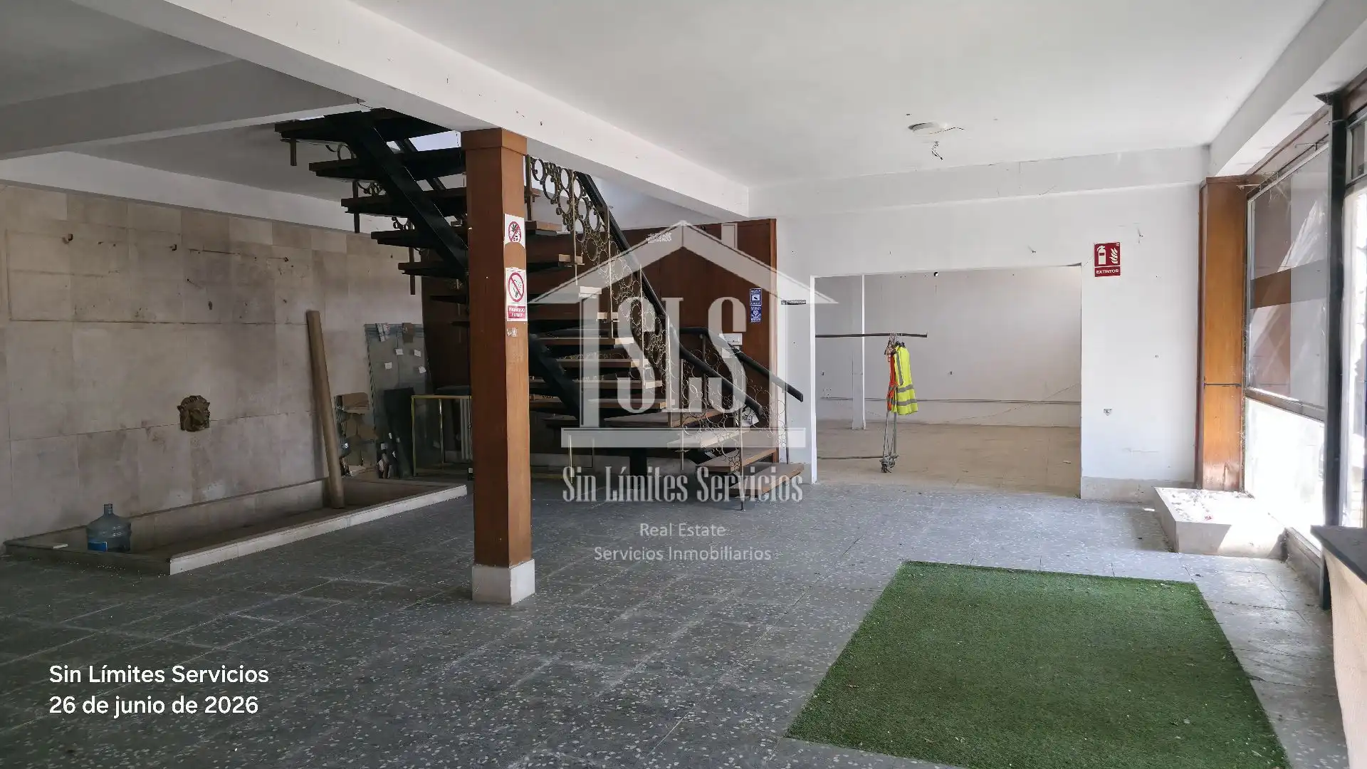 Nau industrial en venda en Dosbarrios