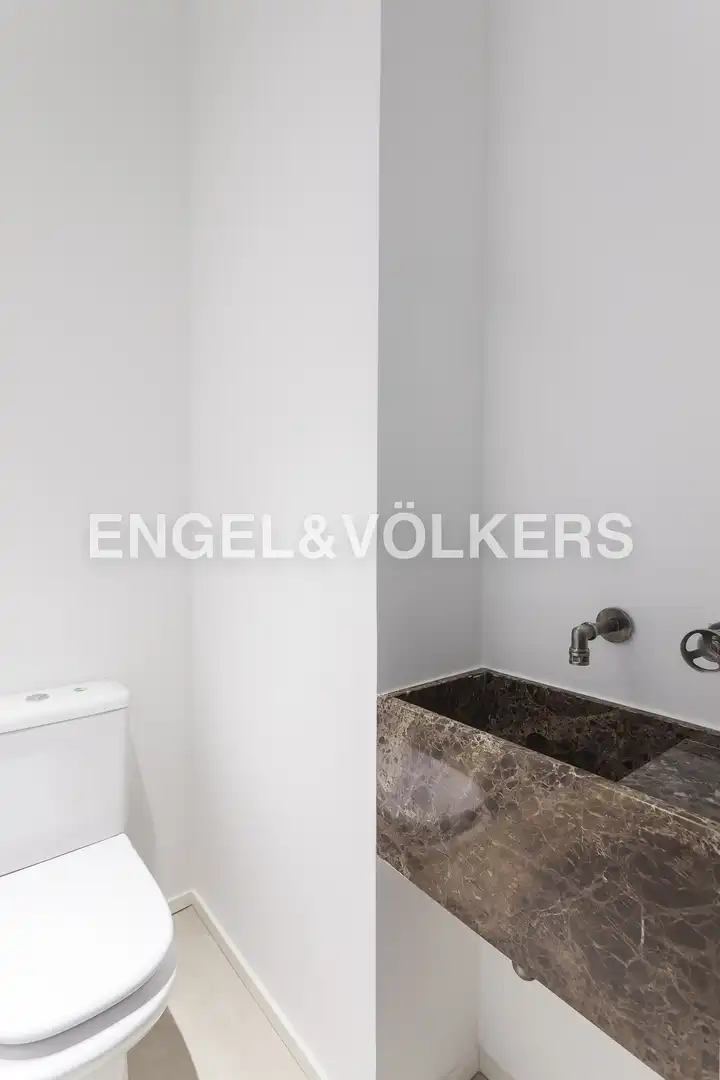 Badezimmer von Dachboden zur Miete in Madrid mit Klimaanlage, Heizung und Balkon