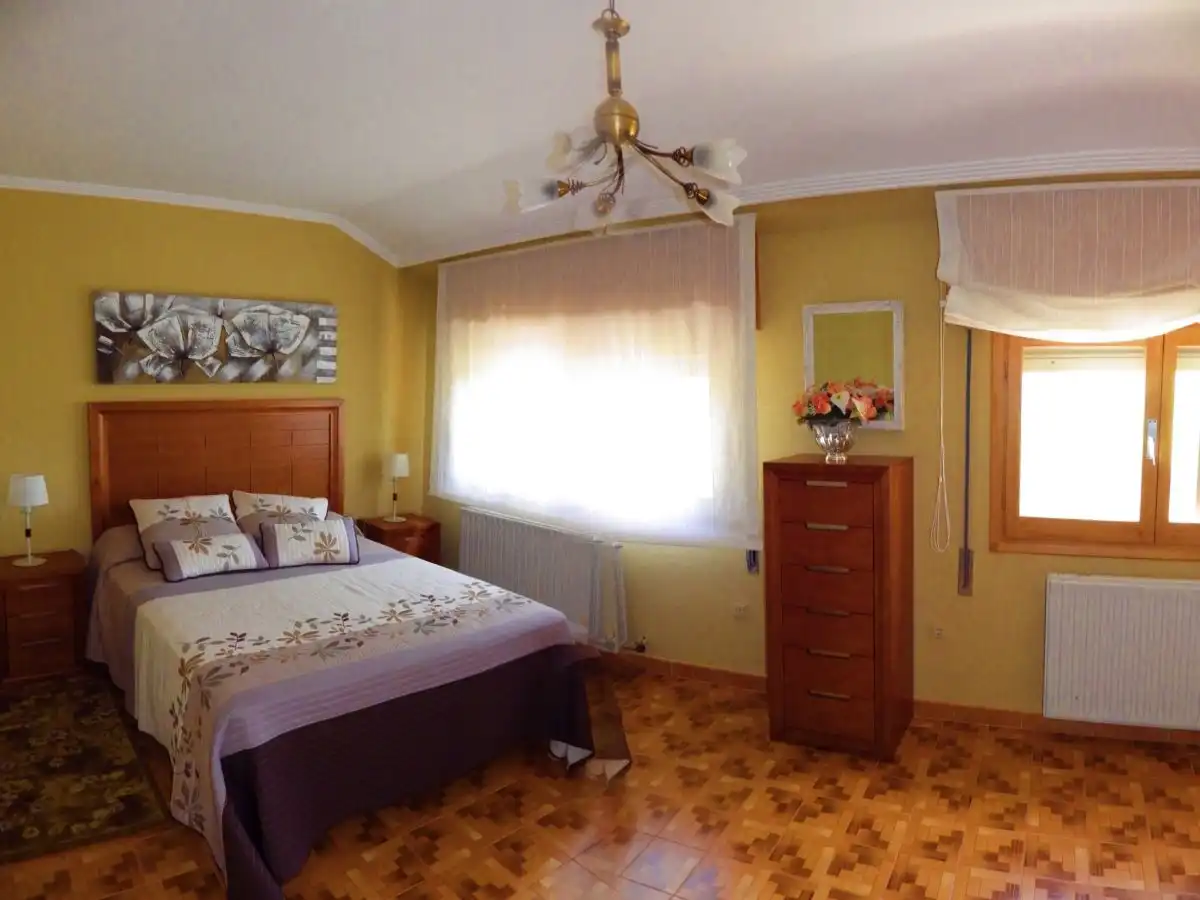 Habitación de Casa o chalet en venta en Berantevilla con Calefacción, Terraza y Amueblado