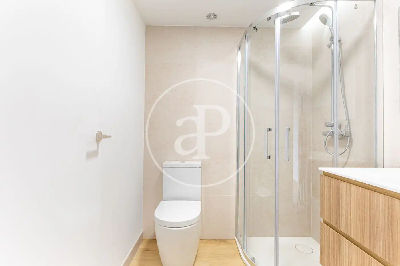 Baño de Ático en venta en Valencia con Aire acondicionado, Calefacción y Terraza