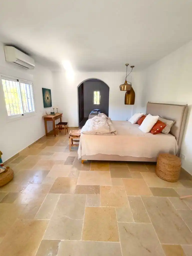 Habitación de Casa o chalet en venta en Alhaurín de la Torre con Aire acondicionado, Calefacción y Jardín privado