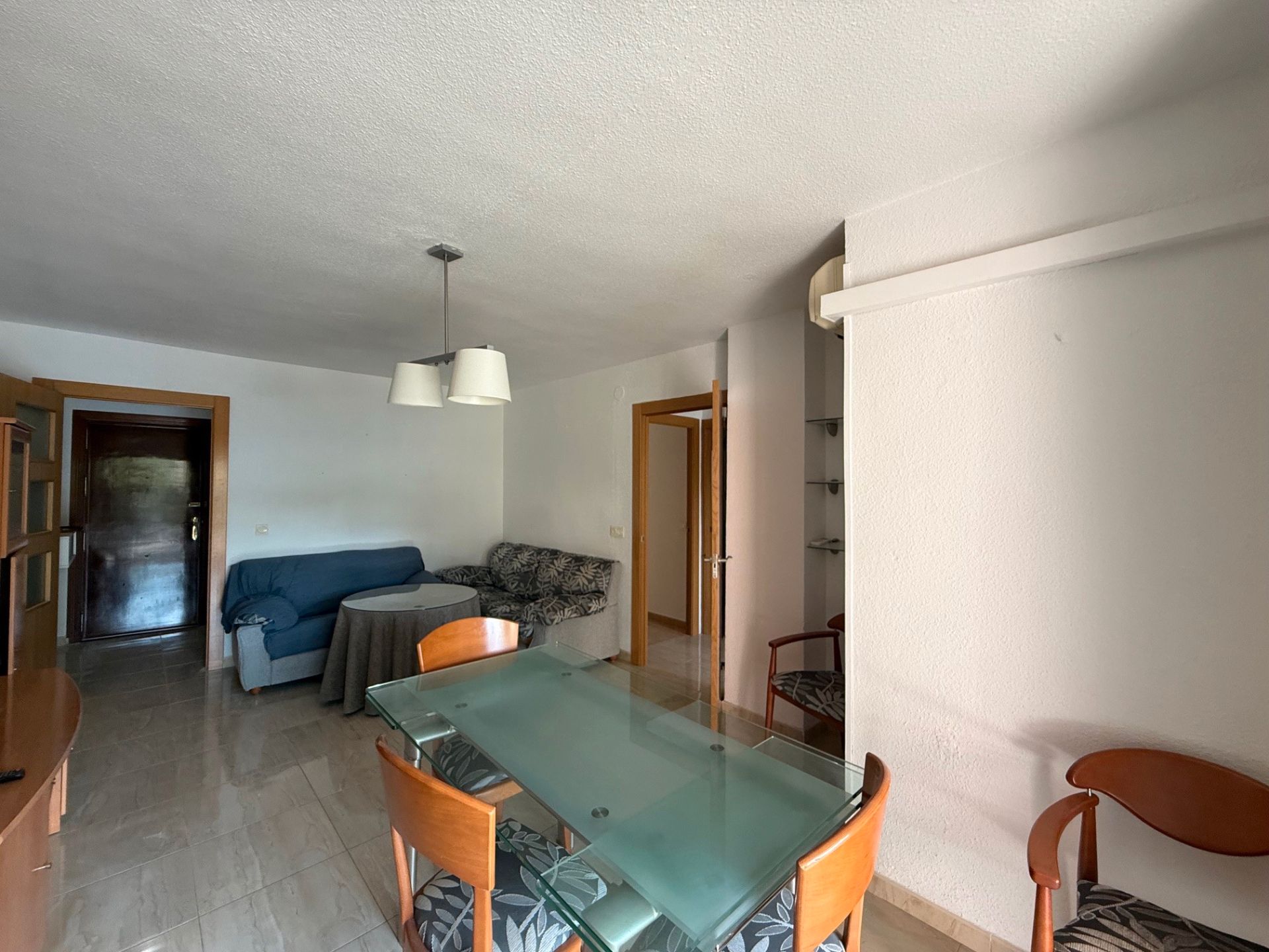 Living room of Flat for sale in  Granada Capital  with Air Conditioner, Furnished and Washing machine