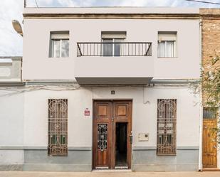 Vista exterior de Casa adosada en venda en  Valencia Capital amb Terrassa, Balcó i Alarma