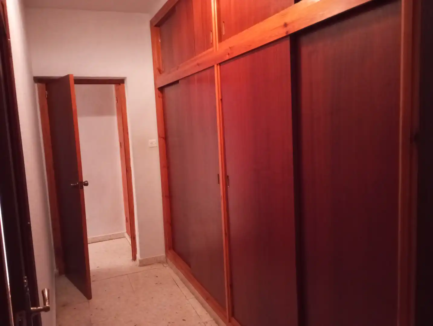 Edificio en venta en Baza