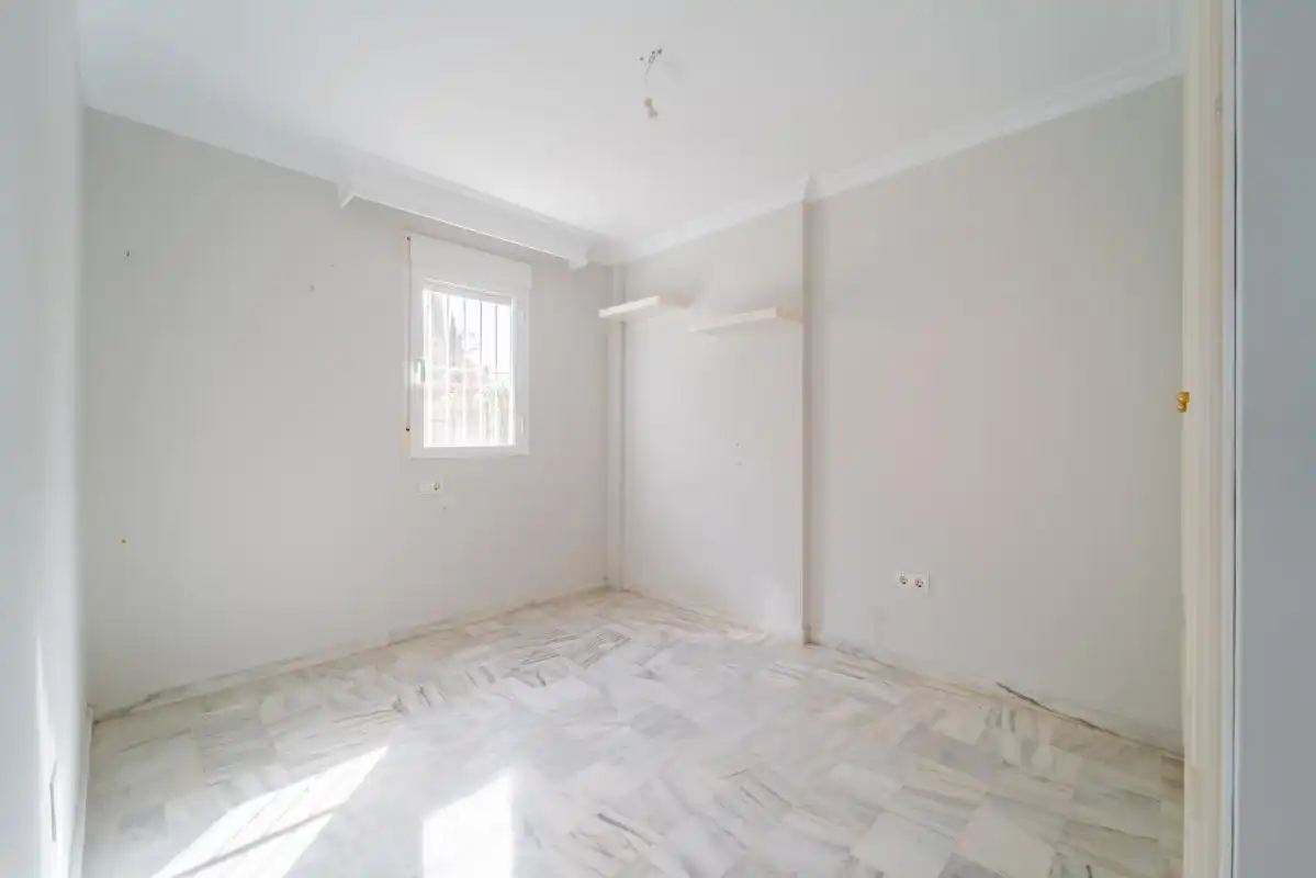Habitación de Dúplex en venta en Rincón de la Victoria con Aire acondicionado, Calefacción y Jardín privado