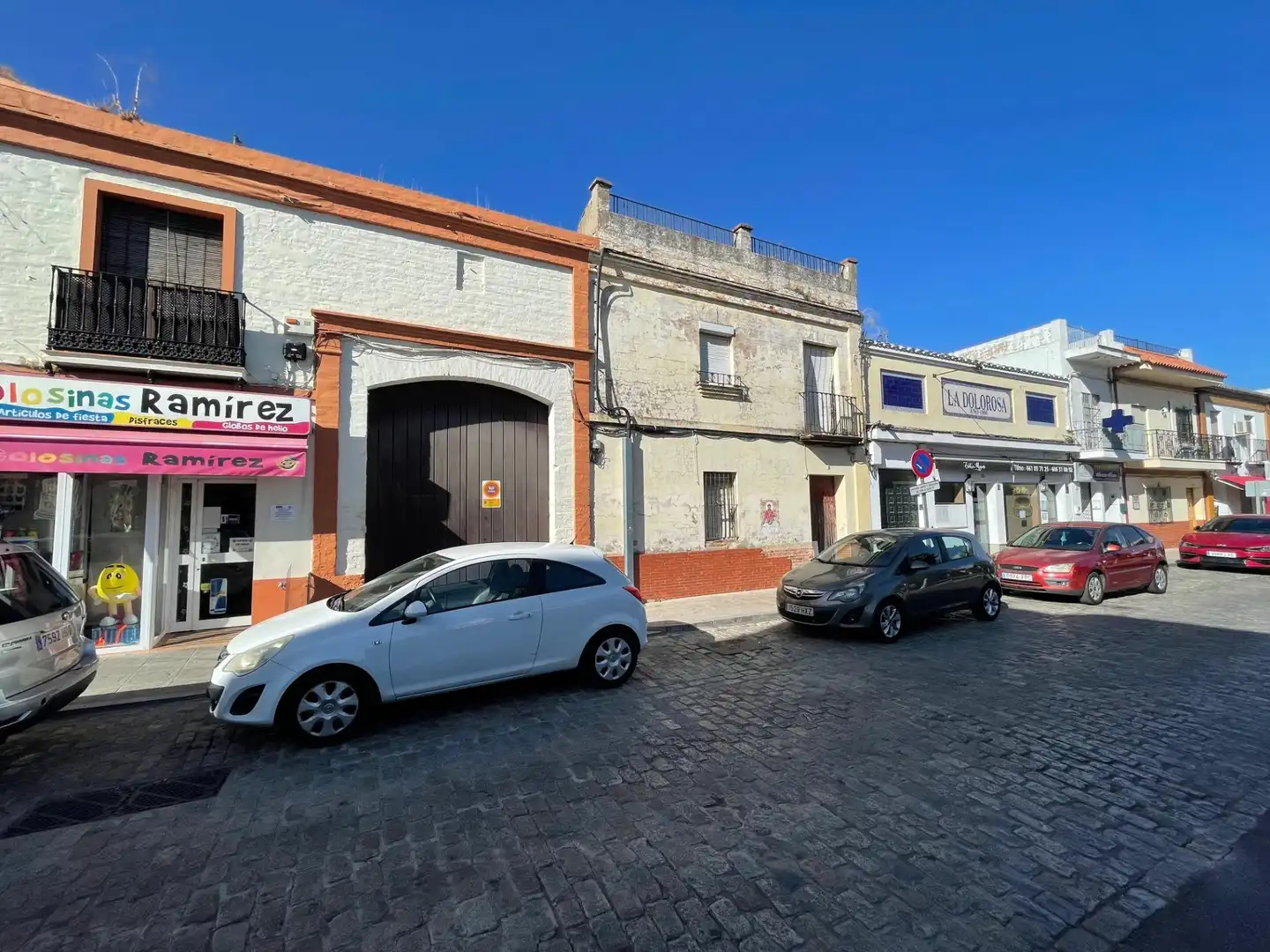 Vista exterior de Casa o xalet en venda en Gines