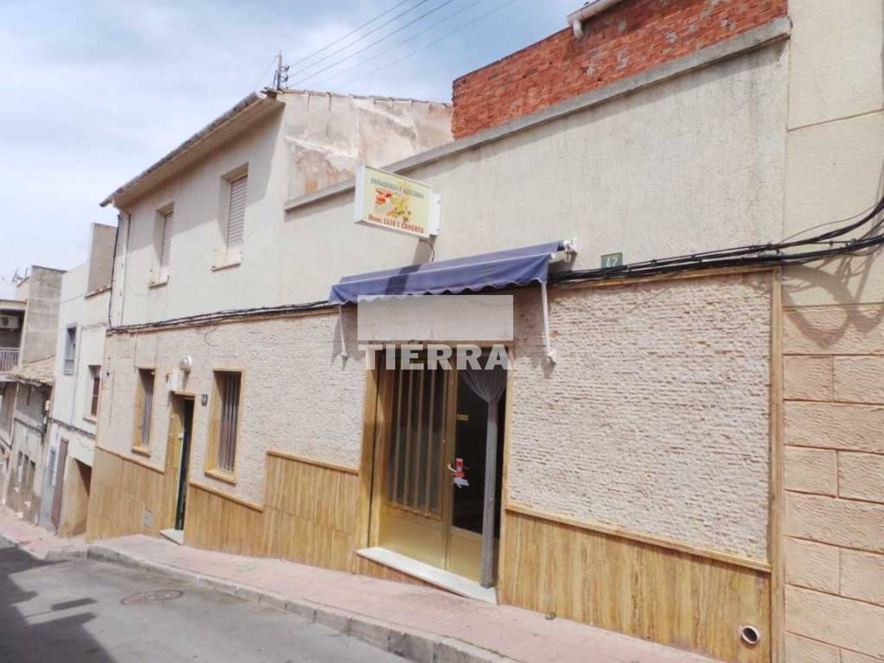 Vista exterior de Casa adosada en venda en Monóvar  / Monòver