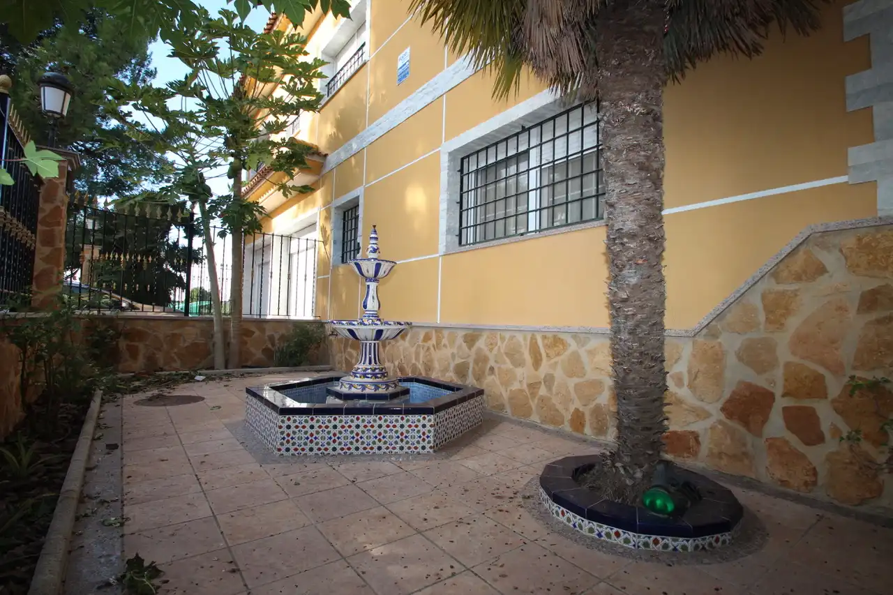 Vista exterior de Casa o xalet en venda en Orihuela