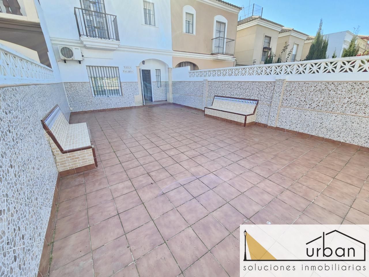 Vista exterior de Casa o chalet en venta en Chipiona con Terraza