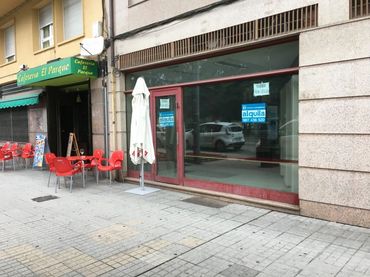 Local comercial en venda a Flores de Sil - La Placa
