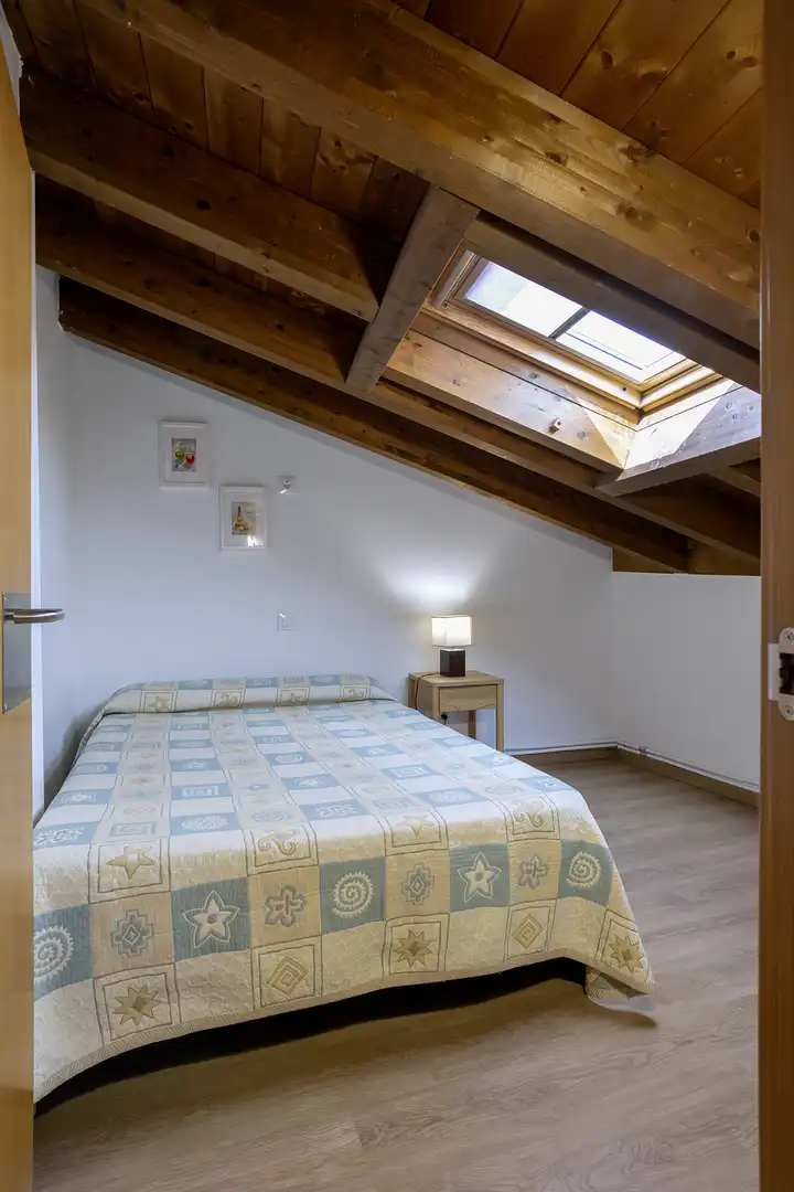 Habitación de Local en venta en Arlanzón con Amueblado