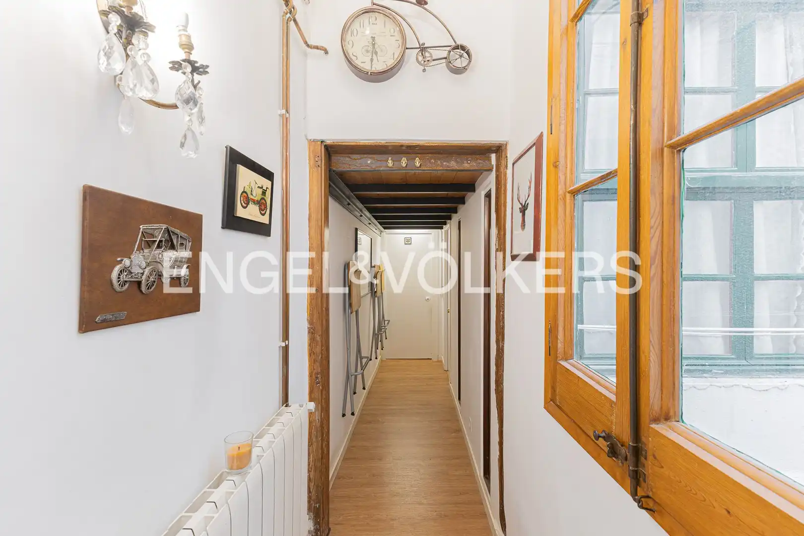 Maisonette zum Verkauf in Barcelona mit Klimaanlage, Heizung und Möbliert