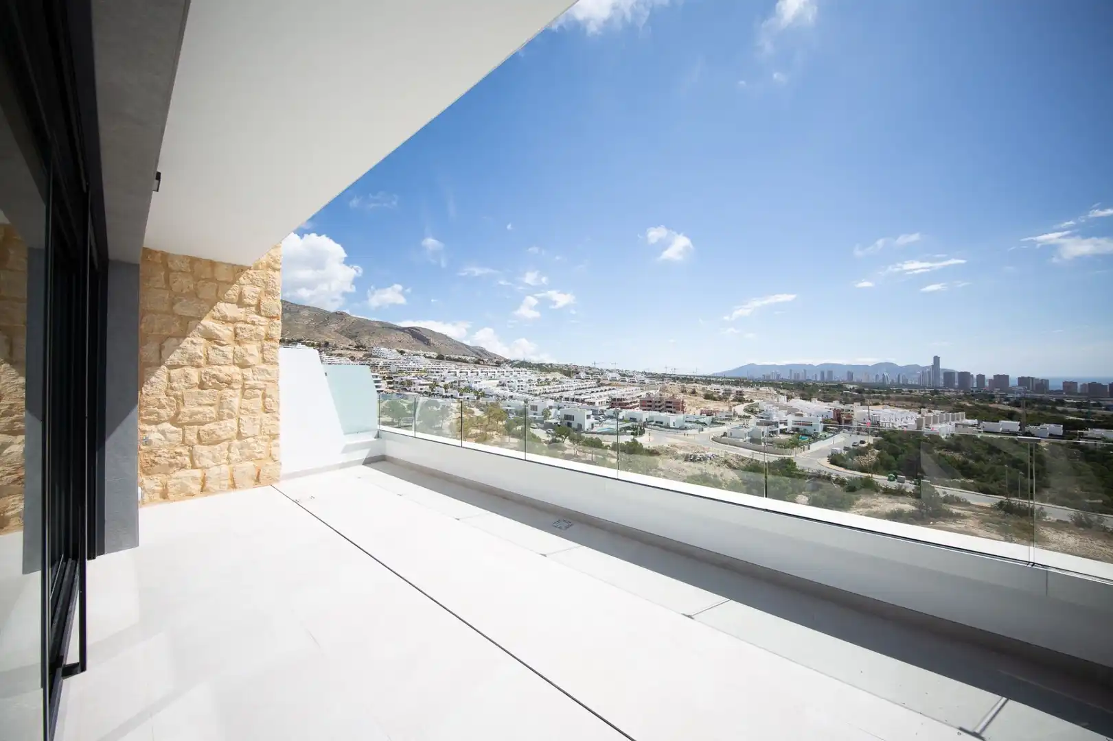 Terraza de Ático de alquiler en Finestrat con Aire acondicionado, Calefacción y Jardín privado