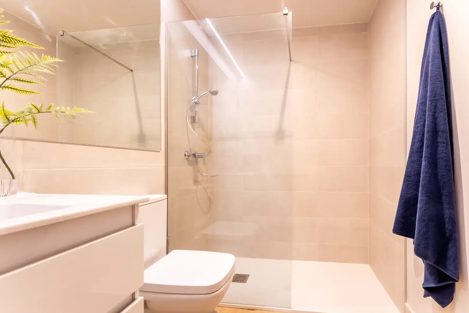 Baño de Piso de alquiler en Alcalá de Henares con Aire acondicionado, Terraza y Horno