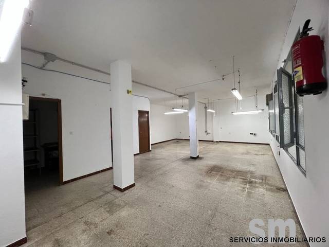 Local comercial en Alquiler en Ubrique