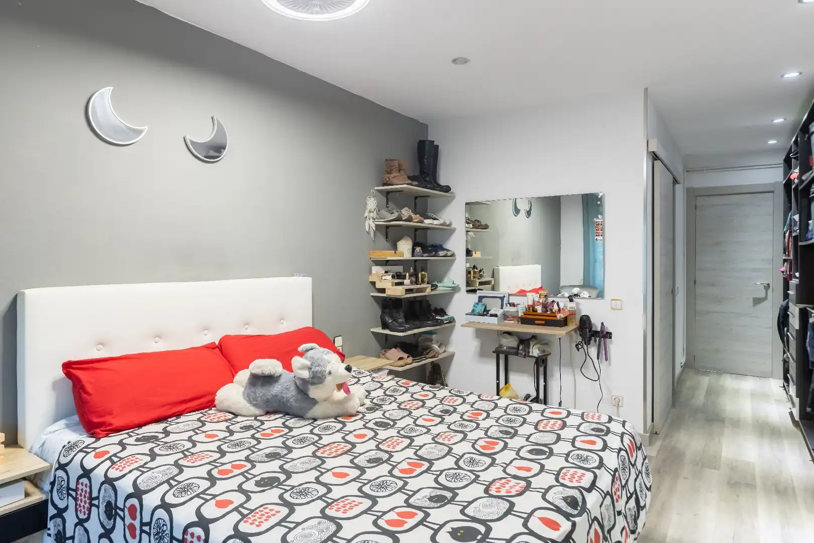Bedroom of Flat for sale in Can Borrell