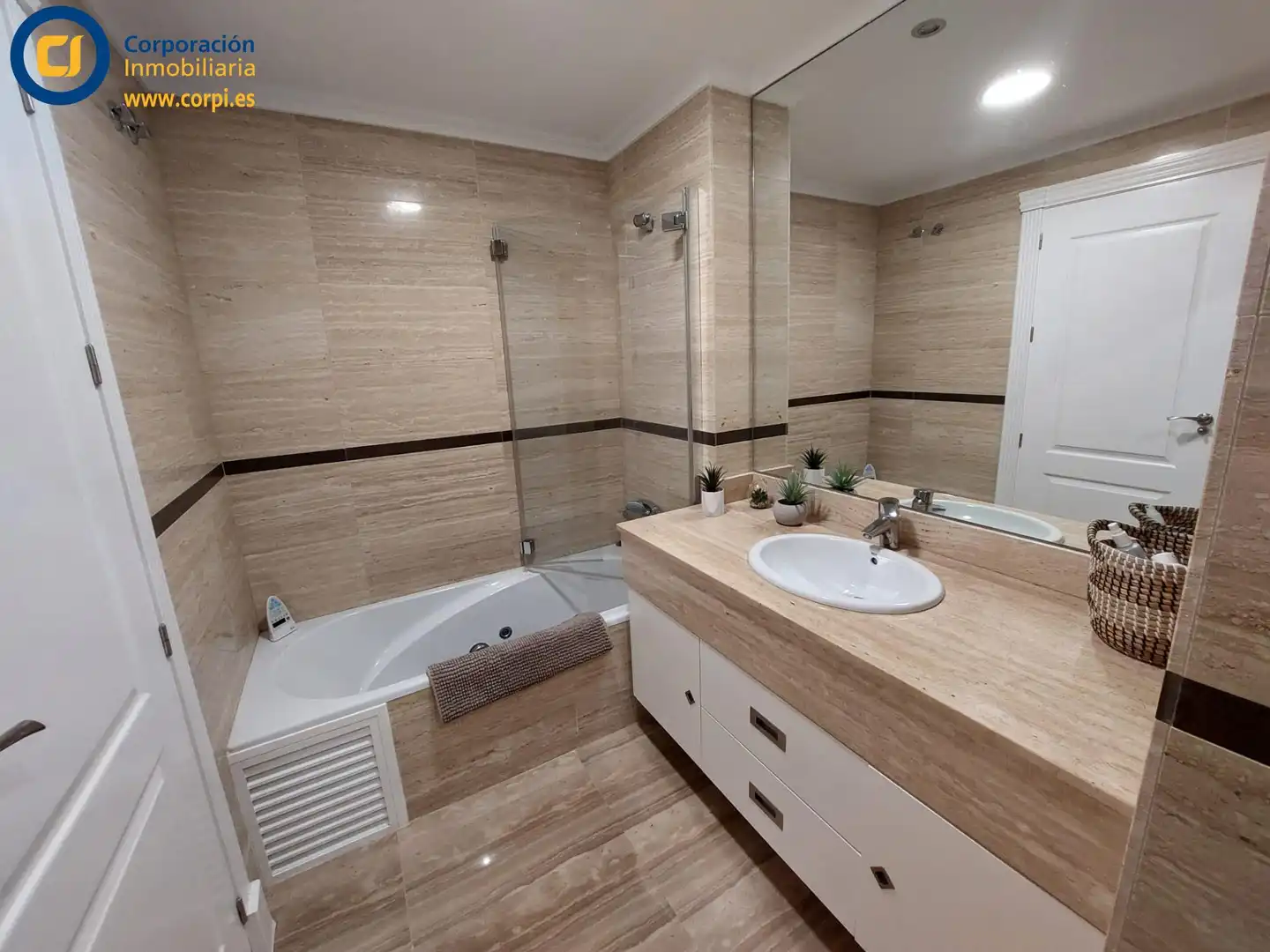Apartament amb piscina en venda a Isla del Fraile, imagen 48
