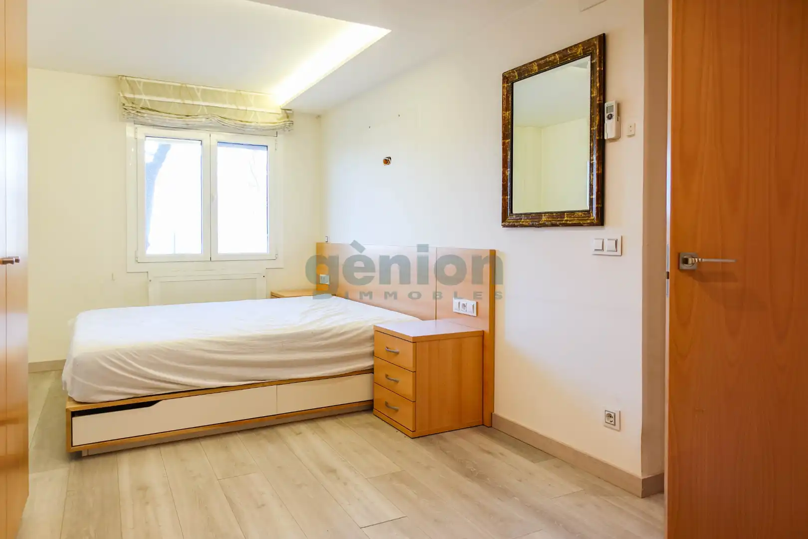 Bedroom of Flat for sale in Girona  with Air Conditioner and Heating