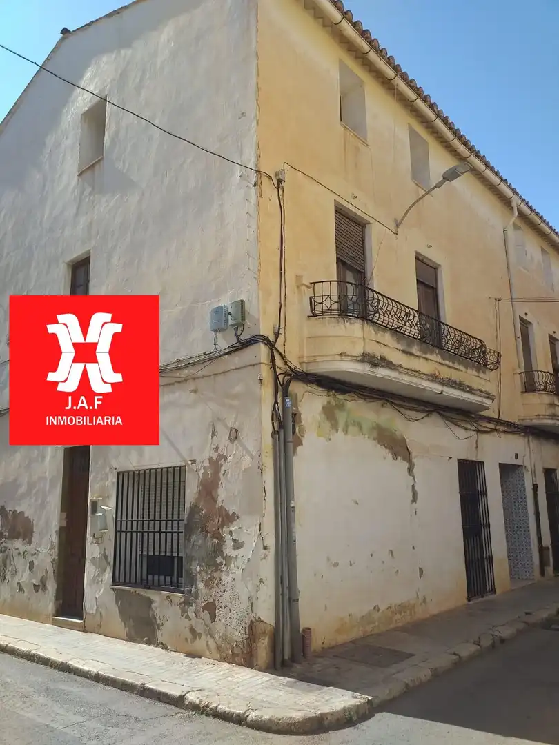 Vista exterior de Casa adosada en venta en Moncada con Terraza, Trastero y Balcón