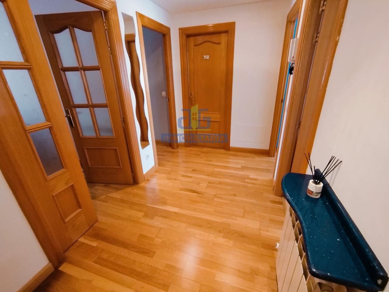 Apartament de lloguer en Villaquilambre amb Calefacció, Terrassa i Traster