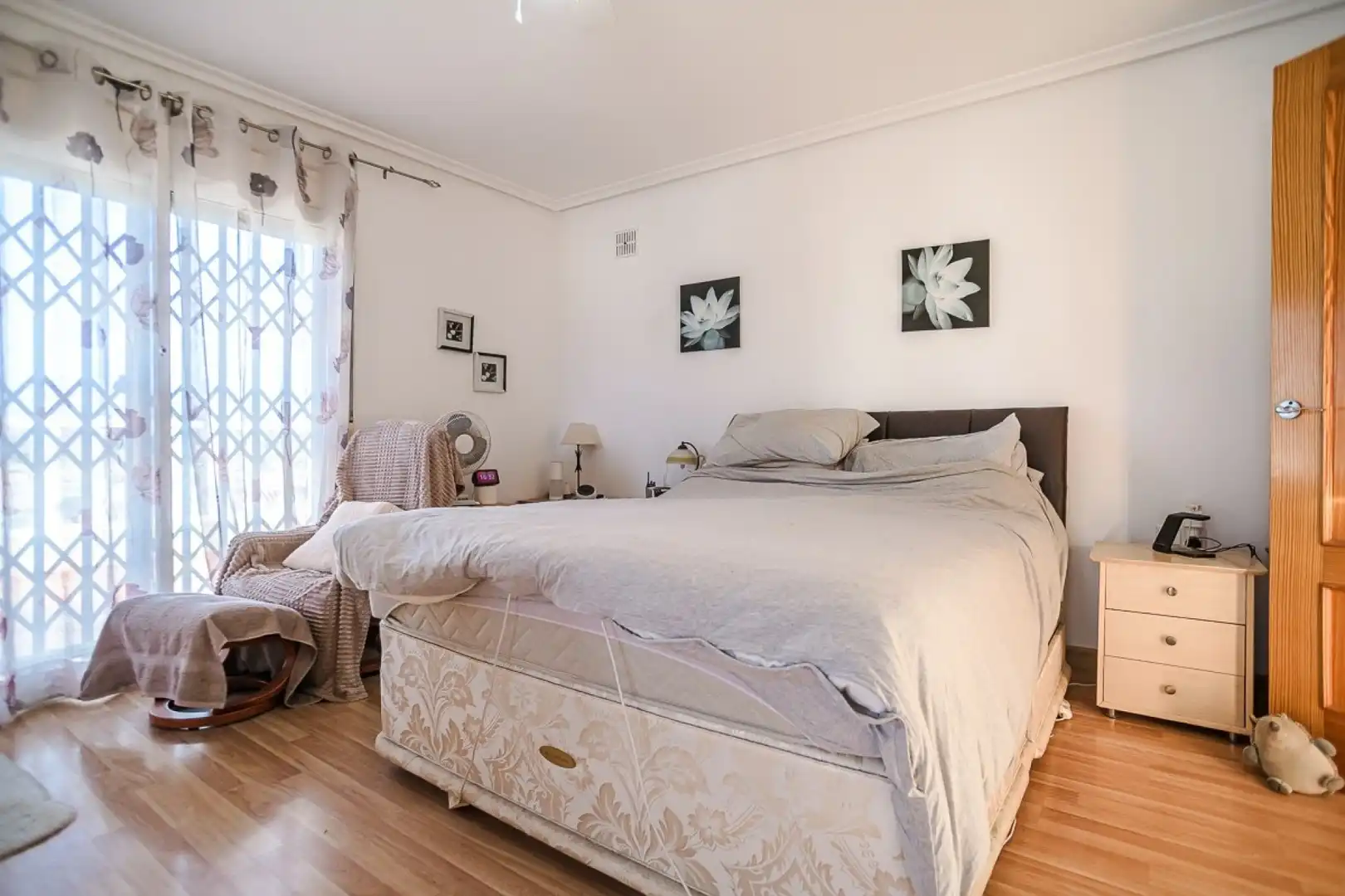 Dormitori de Casa o xalet en venda en Torrevieja amb Aire condicionat, Calefacció i Jardí privat