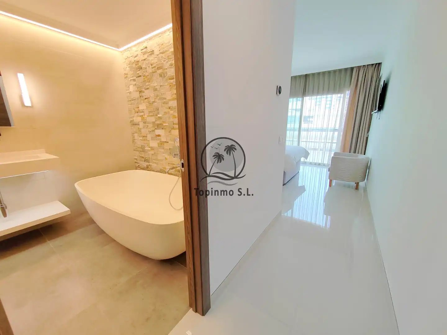 Bathroom of Duplexes for sale in Benalmádena  with Air Conditioner, Heating and Terrace