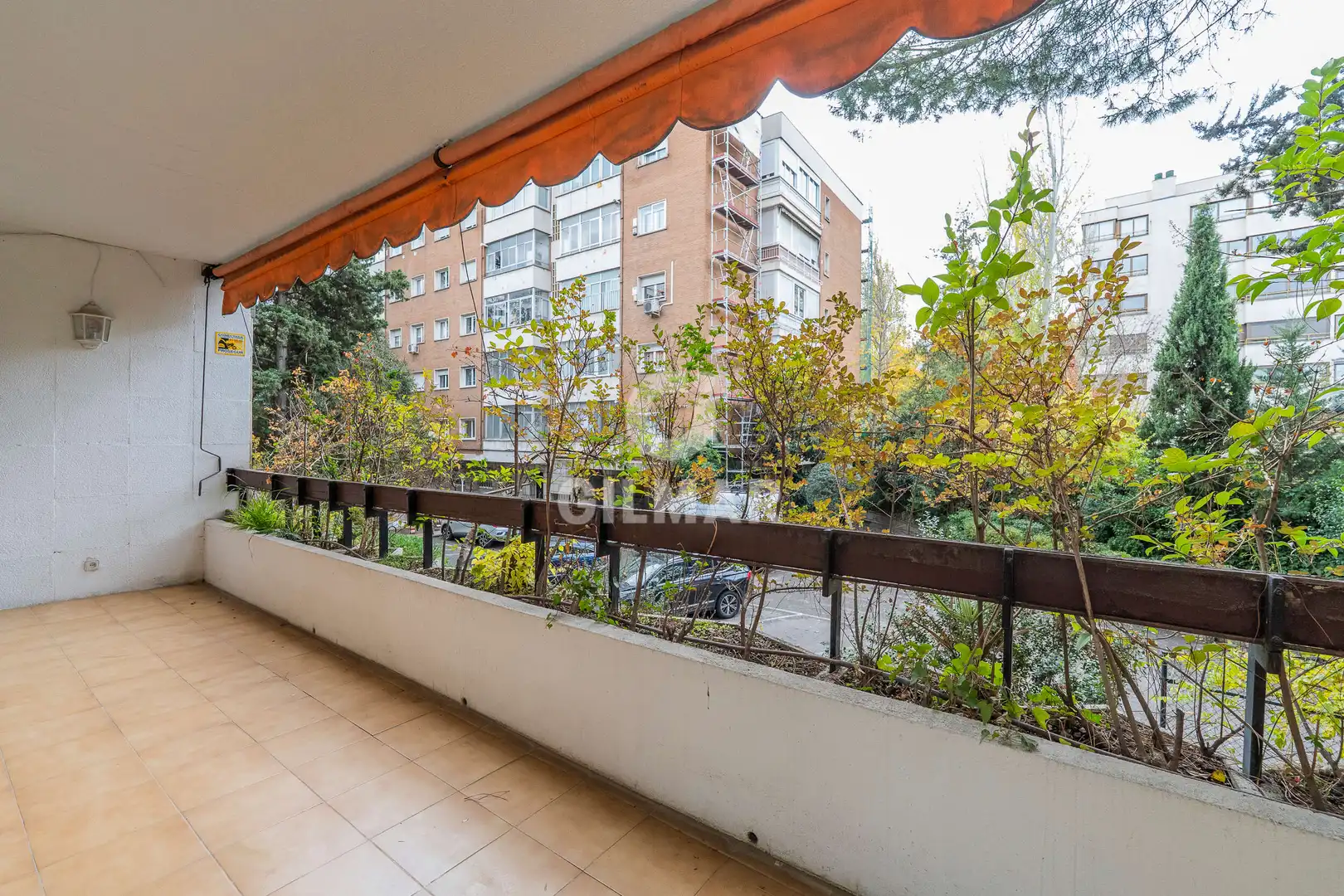 Vista exterior de Piso en venta en Madrid con Calefacción, Jardín privado y Trastero