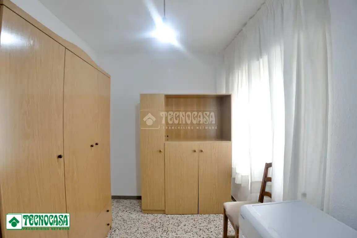 Habitación de Piso en venta en El Ejido con Balcón