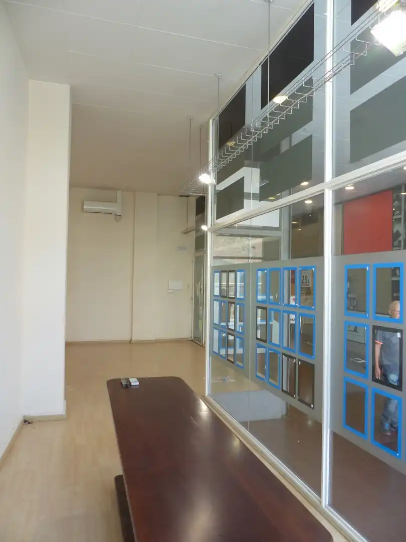 Business premises to rent in Nucli Urbà, imagen 4