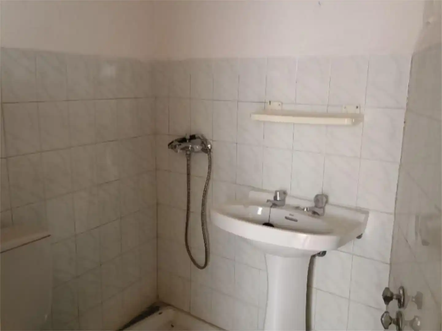 Badezimmer von Einfamilien-Reihenhaus zum Verkauf in Zafarraya