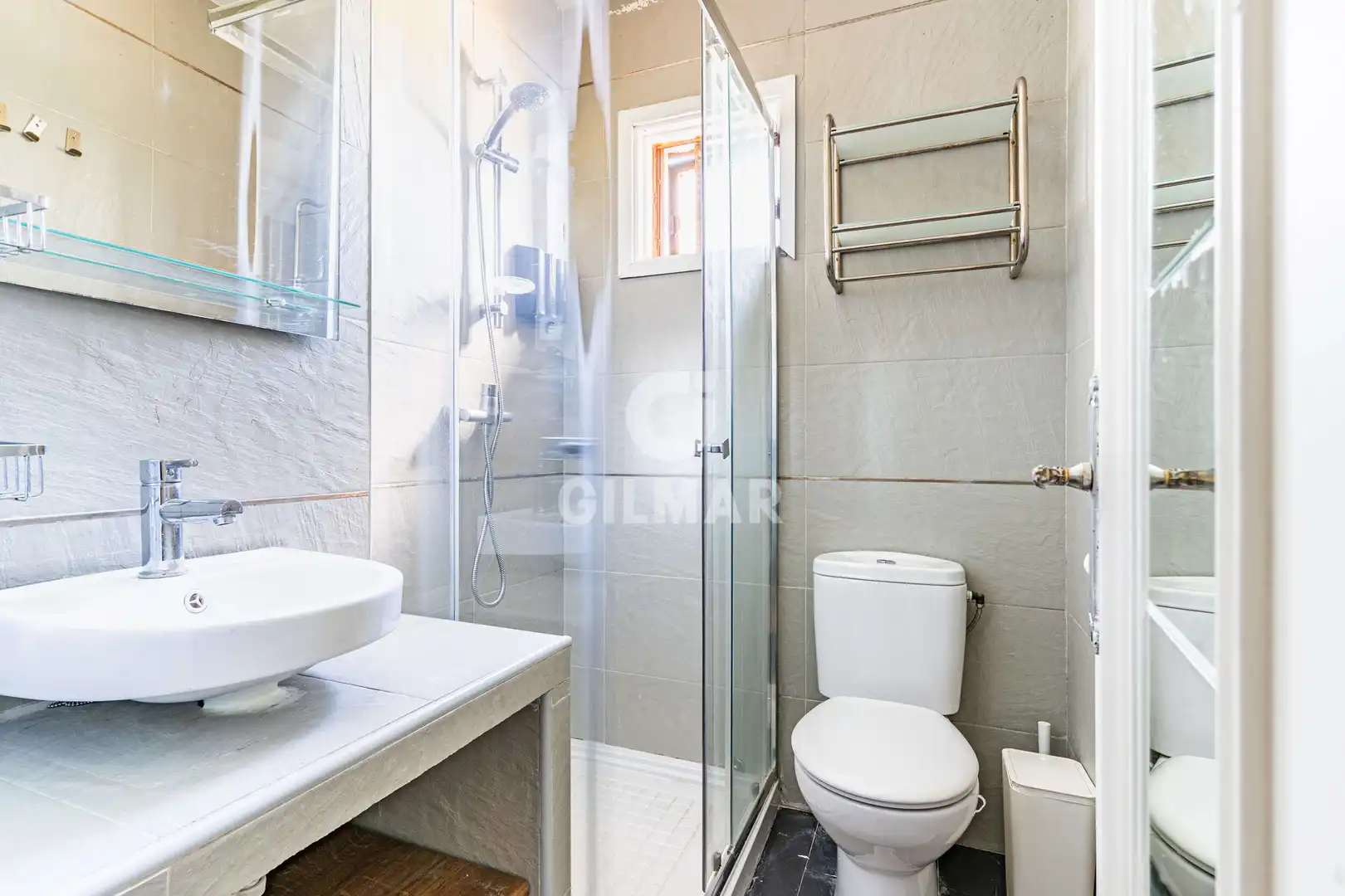 Baño de Casa o chalet en venta en Boadilla del Monte con Calefacción, Jardín privado y Piscina