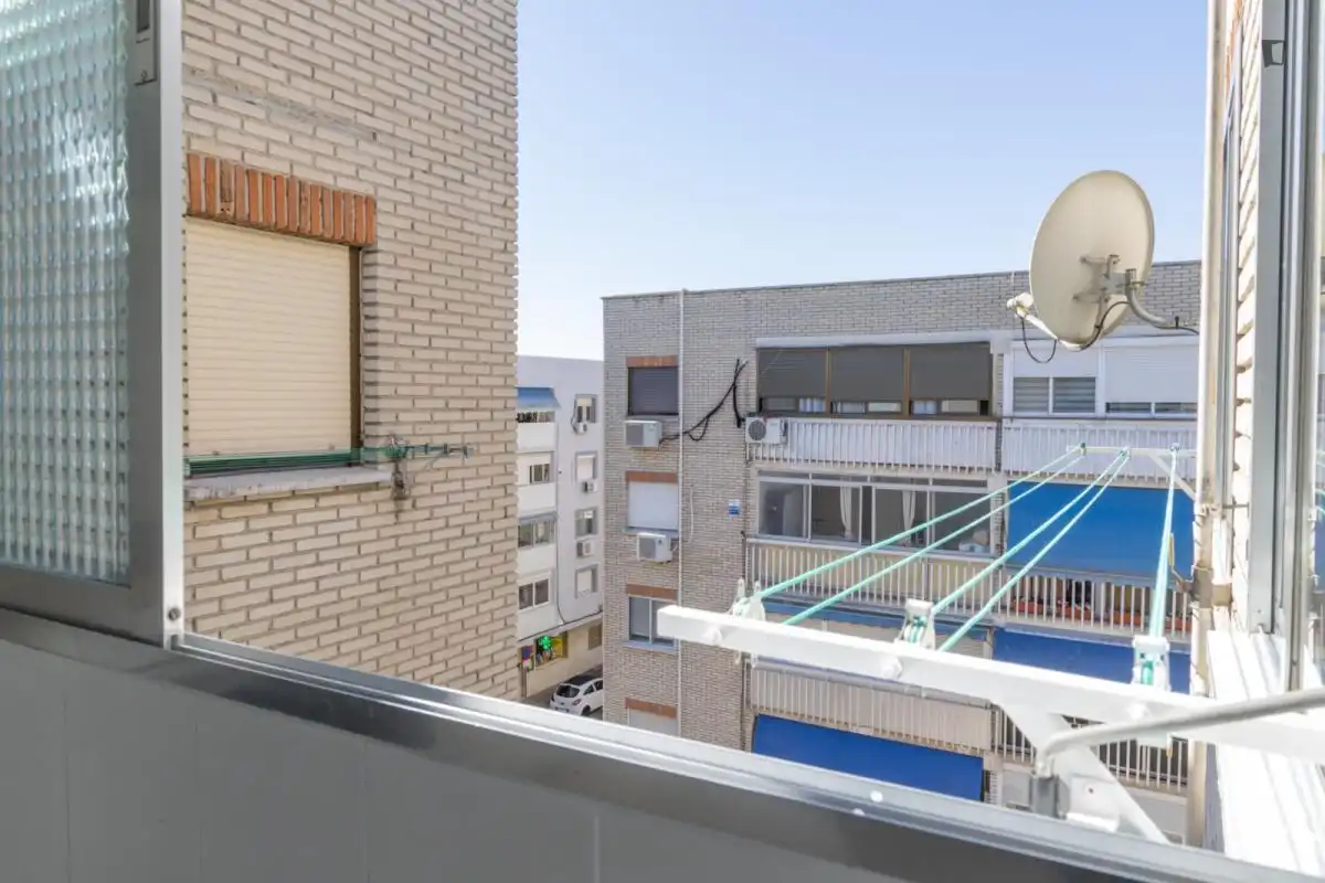 Terraza de Apartamento para compartir en Parla con Calefacción, Amueblado y Horno