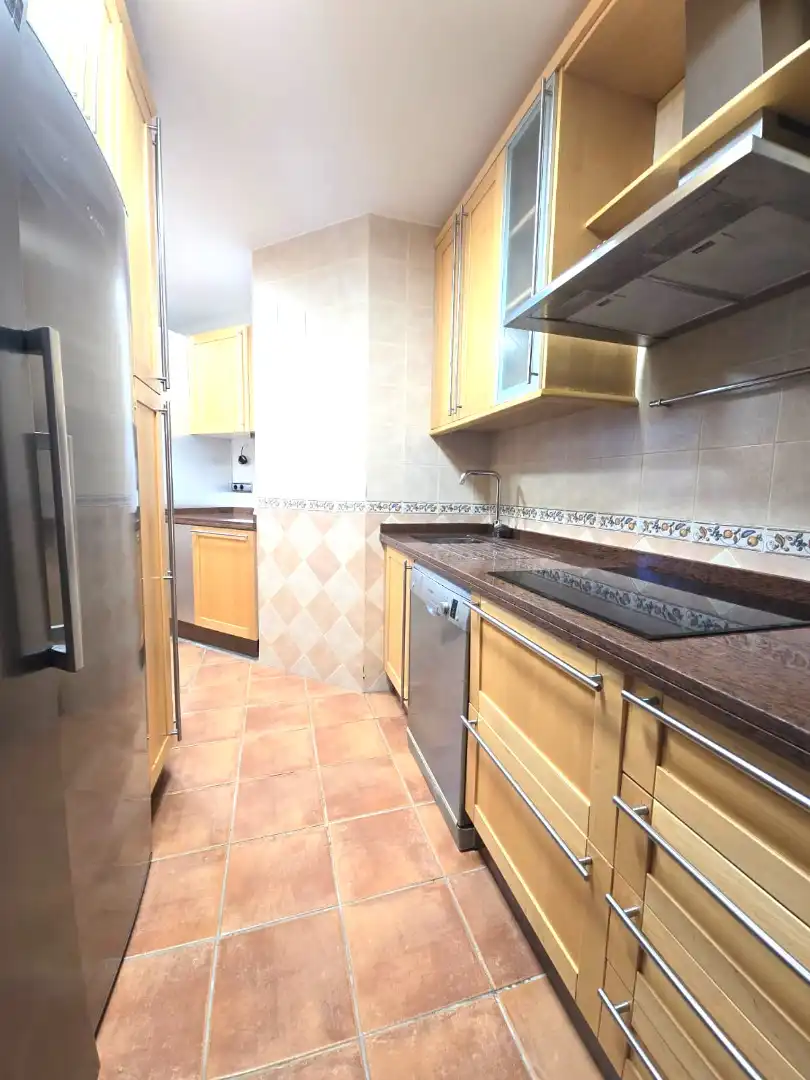 Cocina de Dúplex en venta en Marbella con Aire acondicionado, Calefacción y Trastero